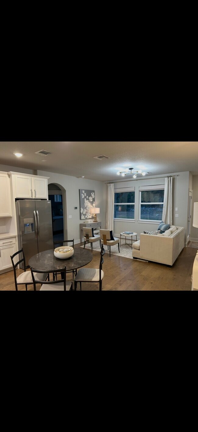 Building Photo - 142 Volterra Ln