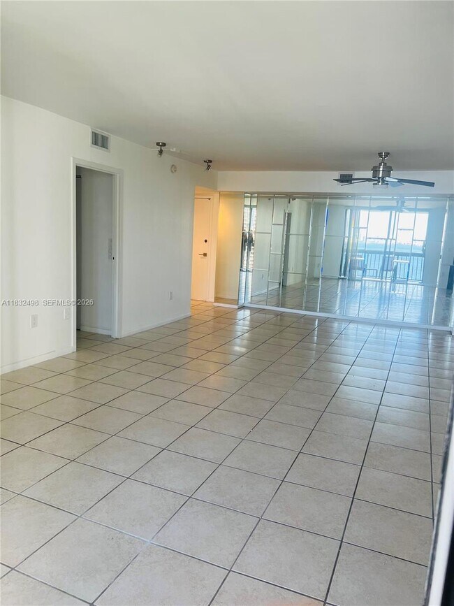 Building Photo - 2333 Brickell Ave