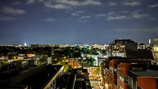 Building Photo - 1611 8th St NW