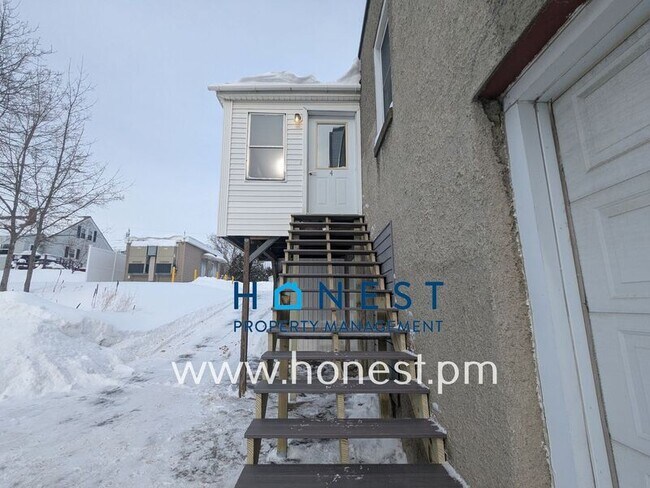 Building Photo - 73 Kennedy Memorial Dr