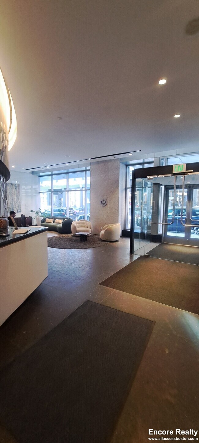 Building Photo - 120 Kingston St