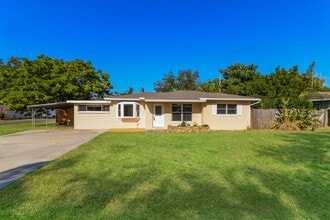 Building Photo - 10849 60th Ave N