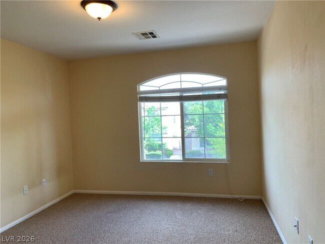 Building Photo - 294 Powerbilt Ave