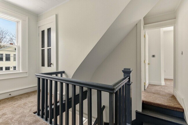 Building Photo - 72 Union St