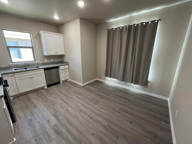 Building Photo - 7010 12th St