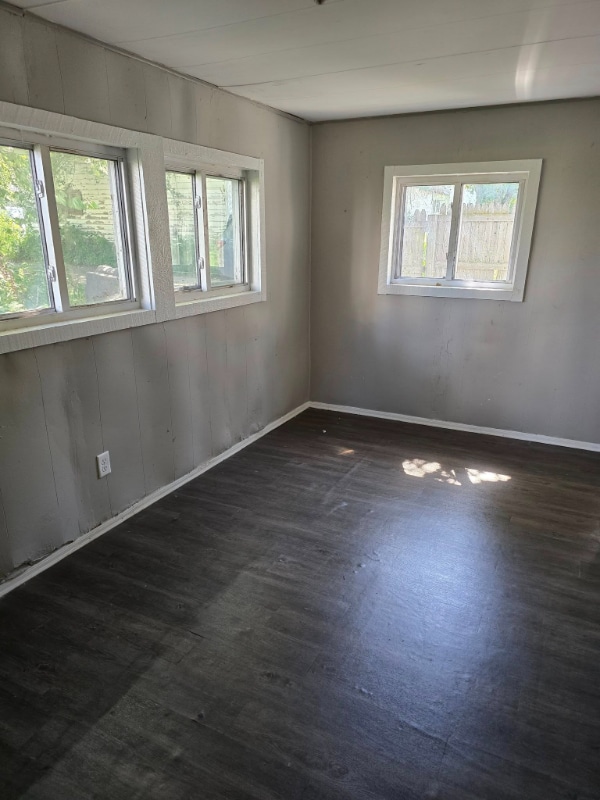 Building Photo - 401 Farrington Ave