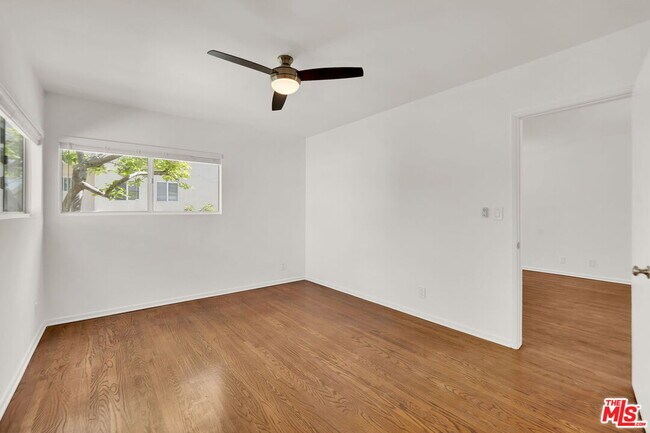 Building Photo - 950 Euclid St
