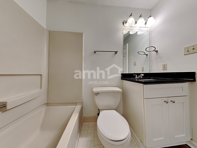 Building Photo - 821 Rain Dance Way