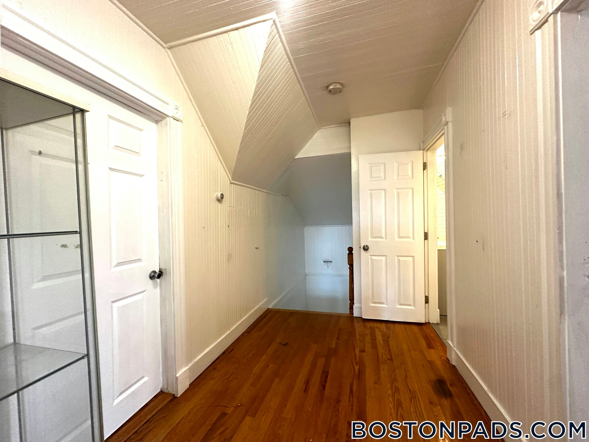 Building Photo - 30 Humphreys Pl