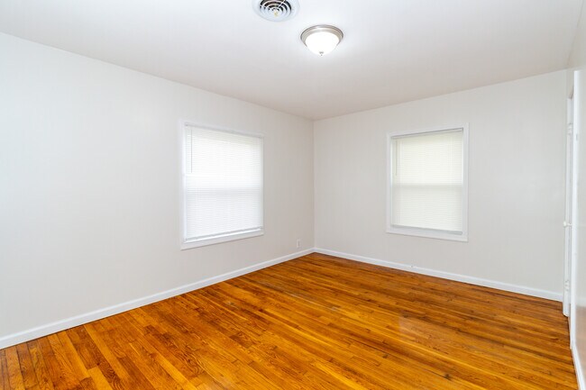 Building Photo - 6520 Jackie Ln