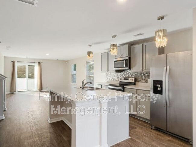 Building Photo - 193 Rosefield Ct