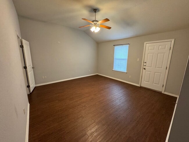 Building Photo - Updated Midway ISD Duplex