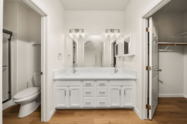 Building Photo - Updated 3-Bed 2 Bath Home – New Kitchen, Flooring & More! $3,400/mo