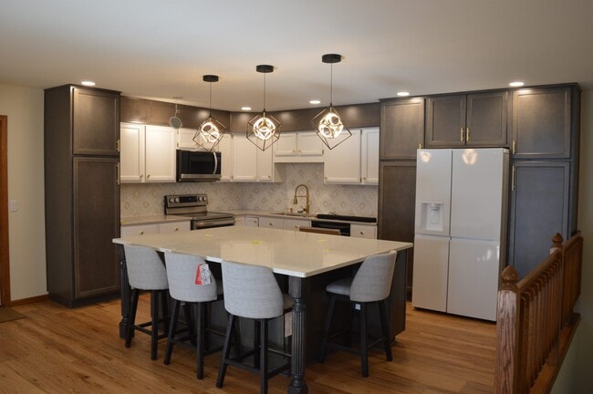 Building Photo - 2668 Mutchler Rd