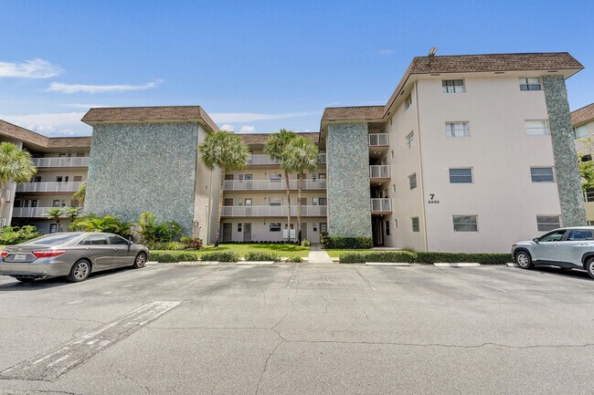 Building Photo - 2430 SW 81st Ave