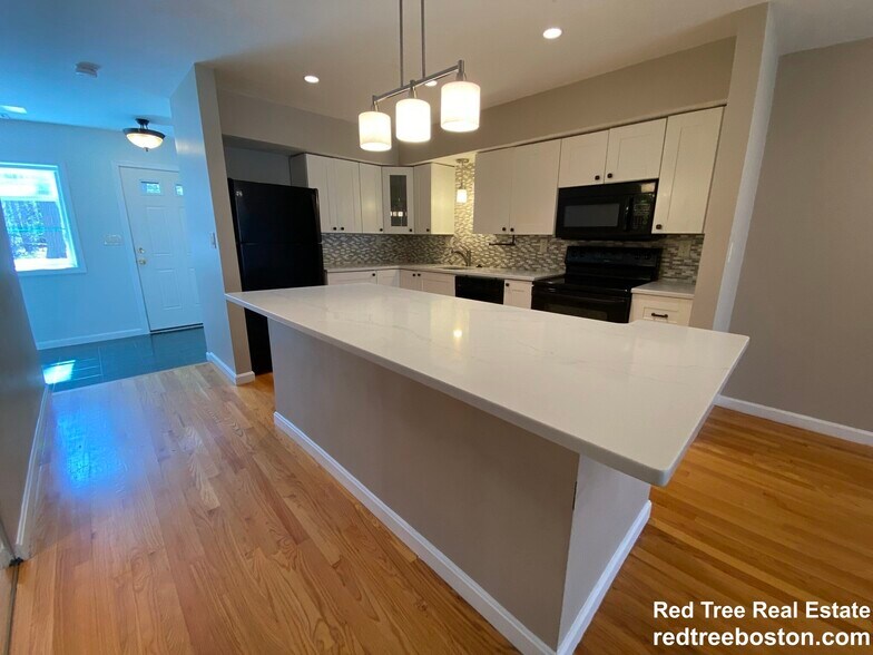 Building Photo - 1402 Lagrange St