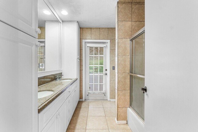 Building Photo - 5313 Colbright Rd