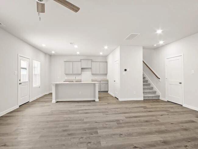 Building Photo - 21019 Voyage Ln