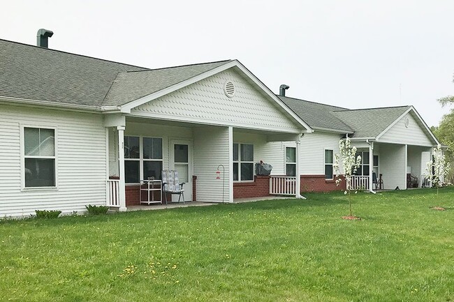 Building Photo - PINE BEND TOWNHOMES