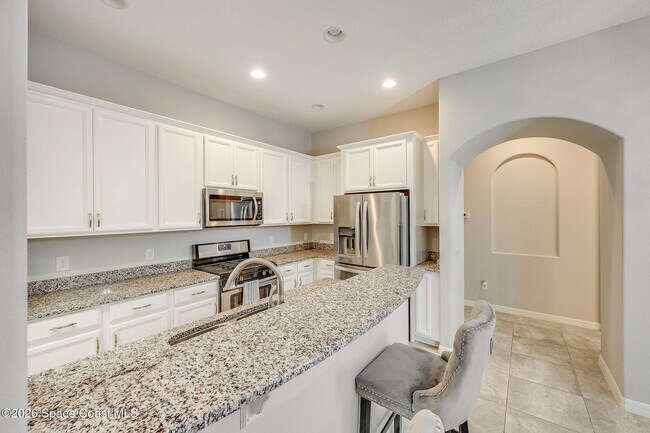 Building Photo - 8870 Napolo Dr