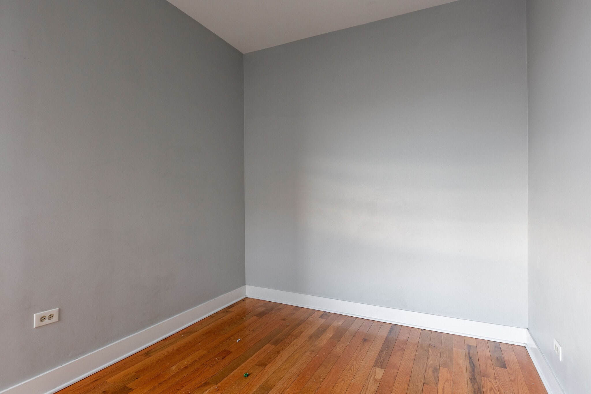 Building Photo - 4736 W Armitage Ave