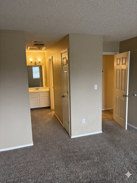 Building Photo - 4351 S Andes Way