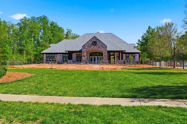 Building Photo - 4008 La Crema Dr