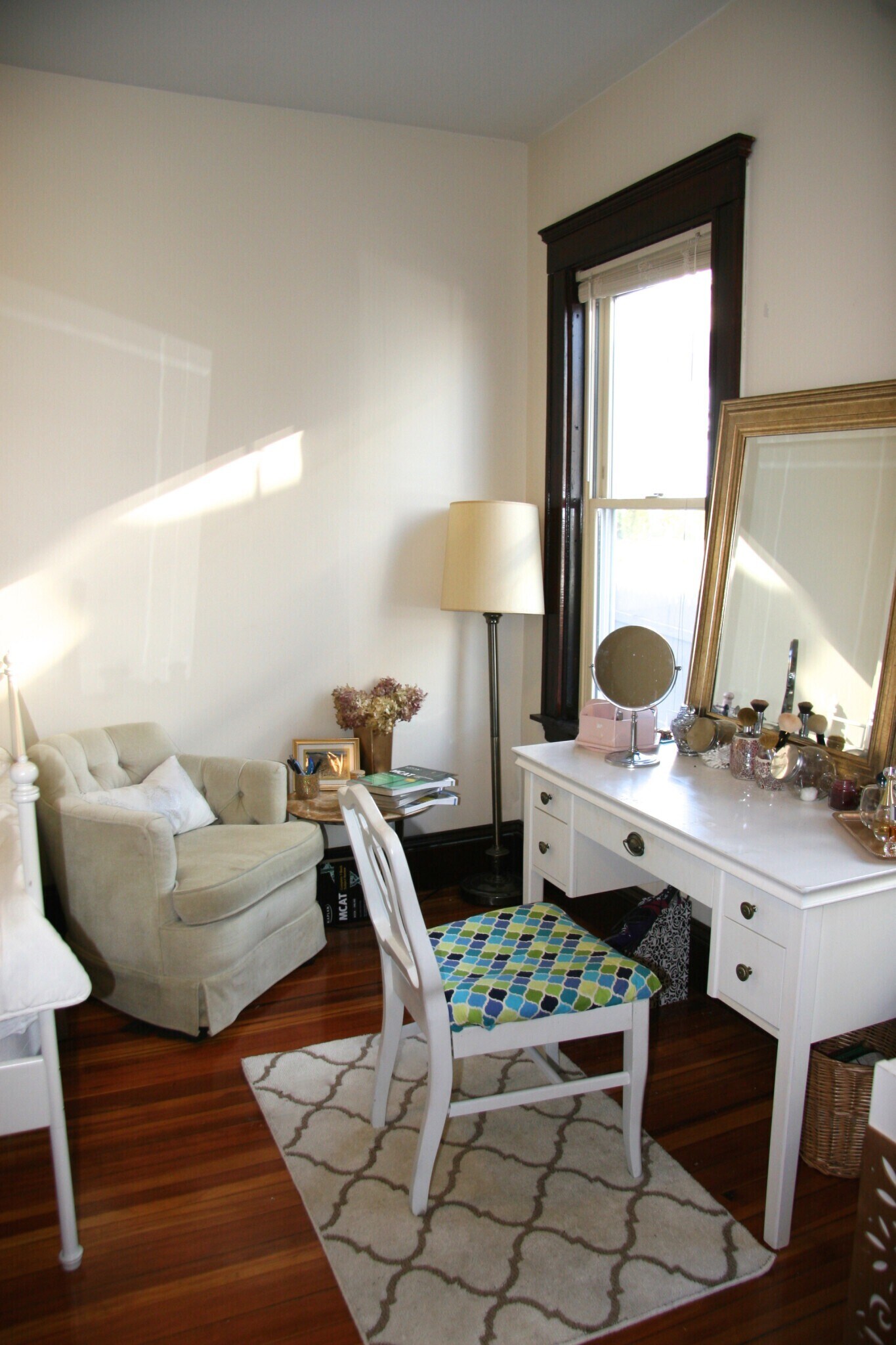 Building Photo - 54 Hobson St