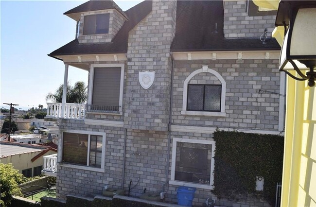 Building Photo - 2016 S Patton Ave