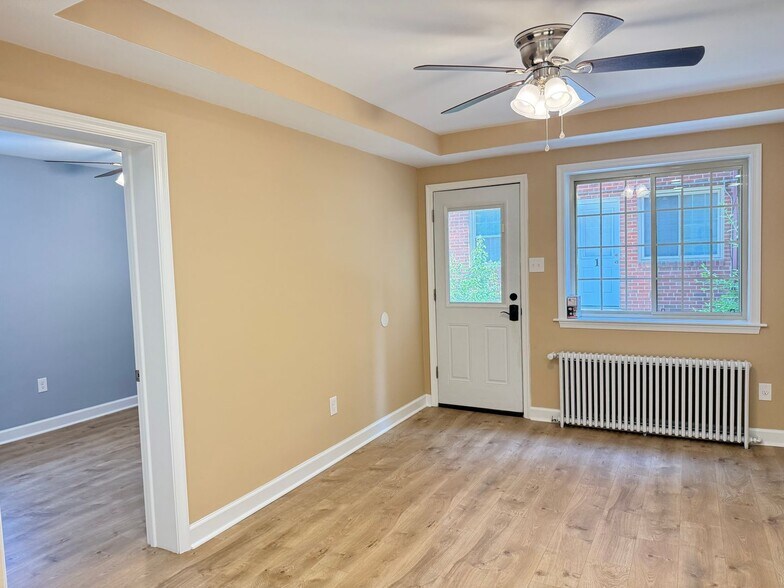 Building Photo - 8716 Plymouth St