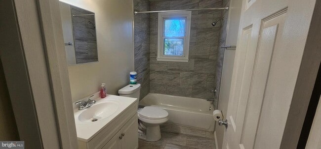 Building Photo - 5616 Old Temple Hill Rd