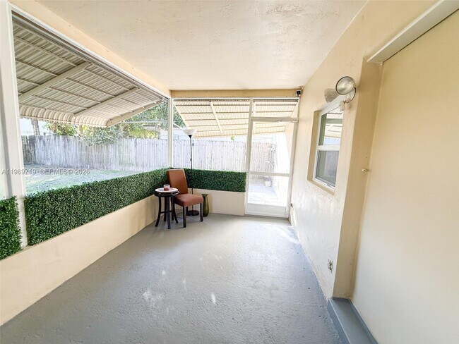 Building Photo - 7040 NW 24th St