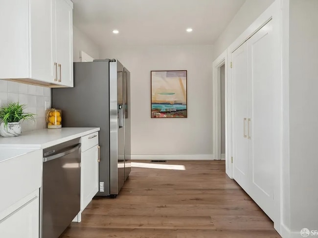 Building Photo - 1305 Revere Ave