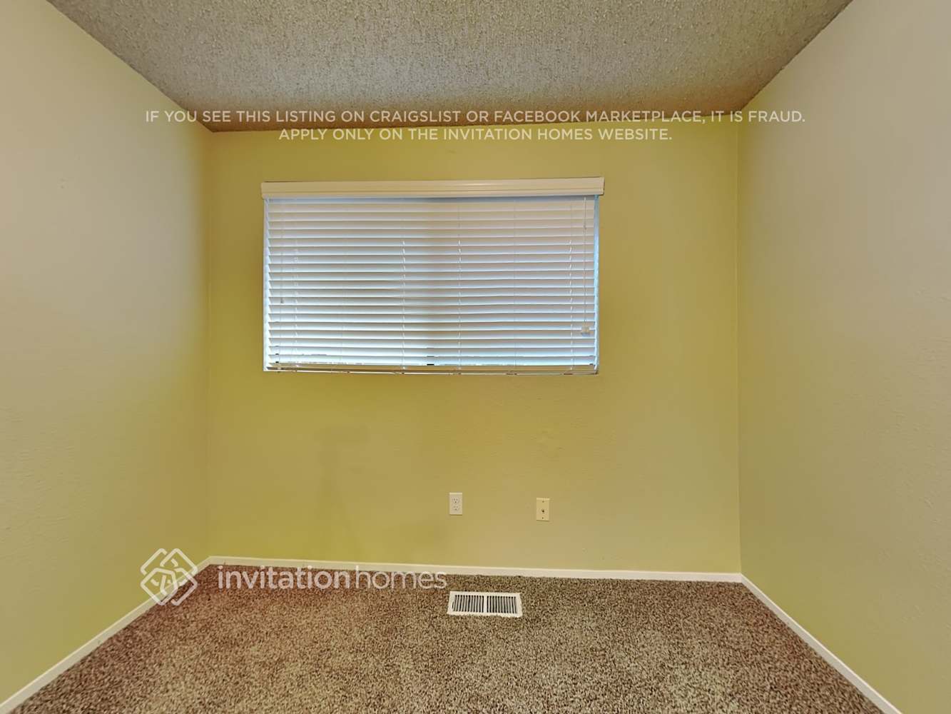 Building Photo - 33628 27th Pl SW