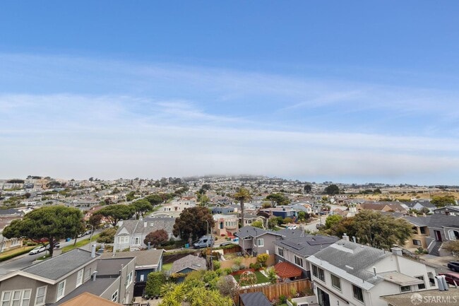 Building Photo - 1490 Ocean Ave