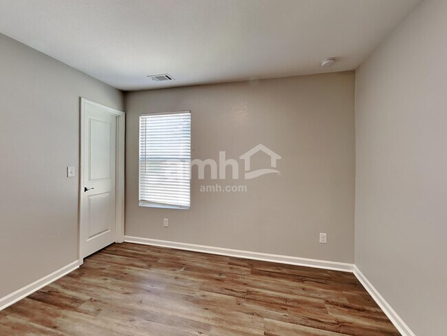 Building Photo - 170 Al Jennah Blvd