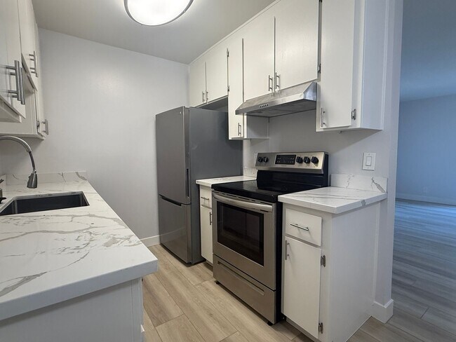 Building Photo - Upstairs Remodeled 1 Bedroom 1 Bath South San Jose Condo