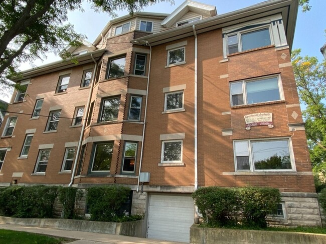 Interior Photo - 151E