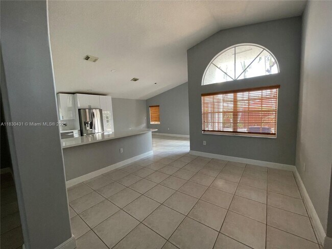 Building Photo - 16469 SW 100th Terrace