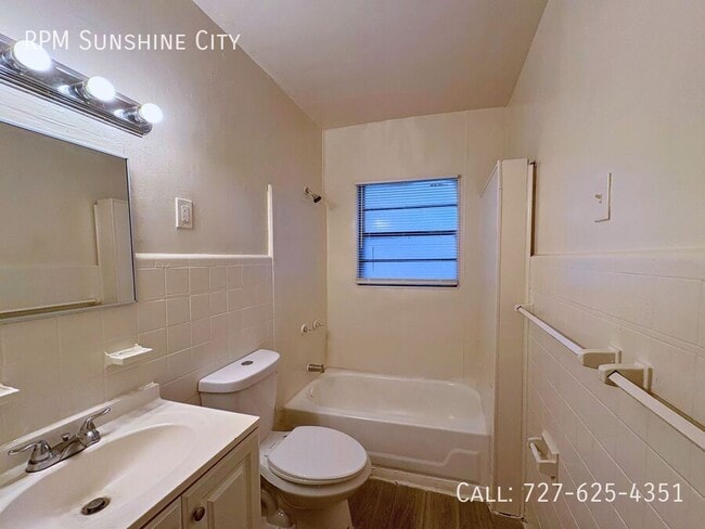 Building Photo - 3467 16th Ave S