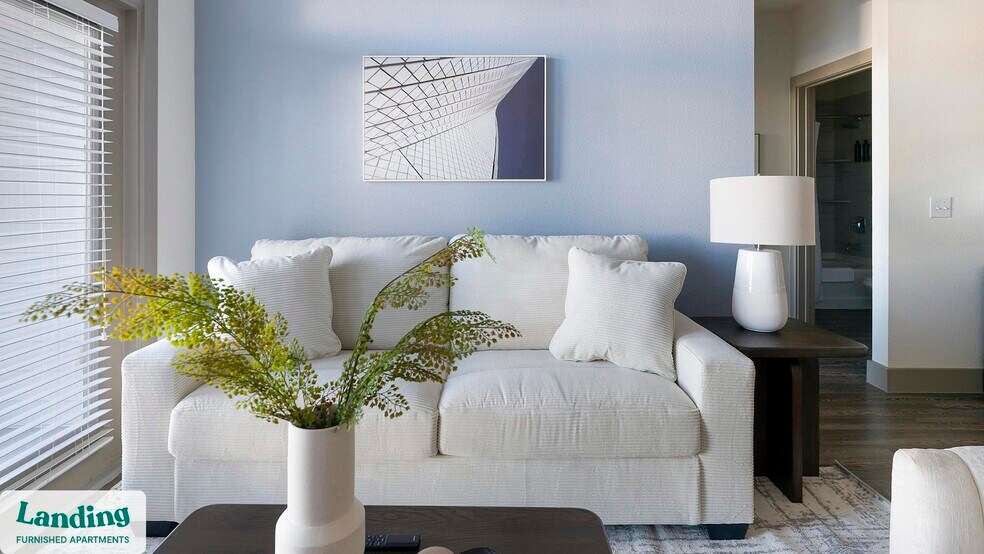 Primary Photo - 300 Enclave Dr