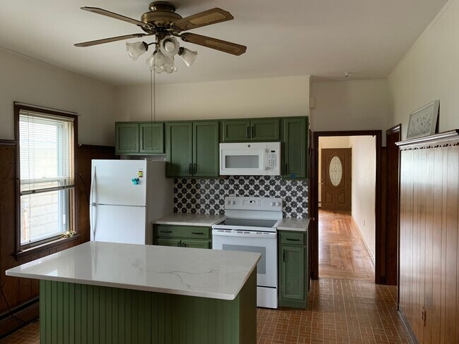 Kitchen - 60 Maplewood Ave