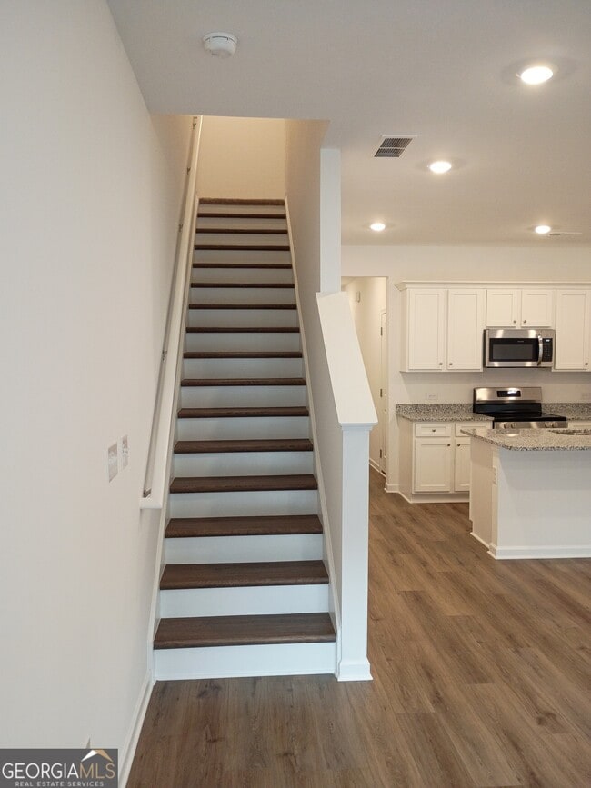 Building Photo - 236 Kenoot Dr