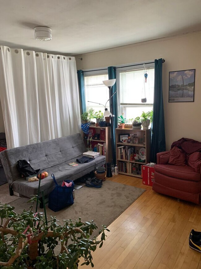 Building Photo - 1614 Adams St