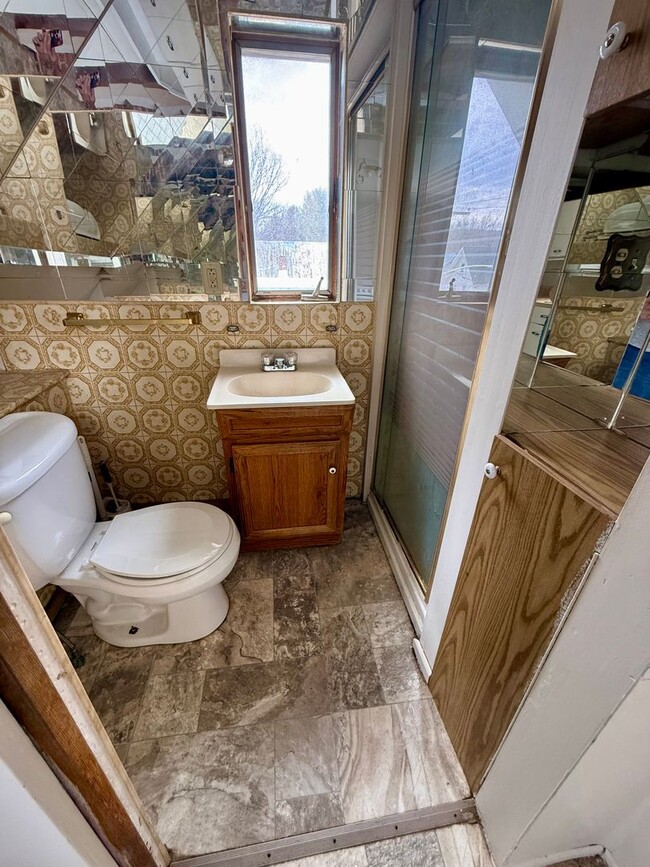 Building Photo - 45 South Ave