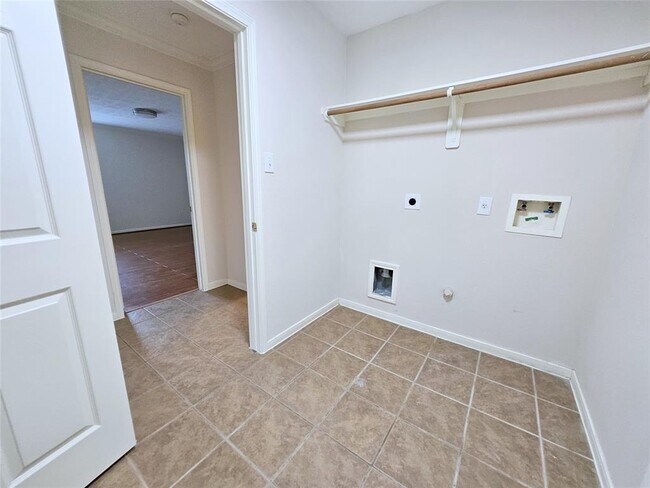 Building Photo - 24402 Cornell Park Ln