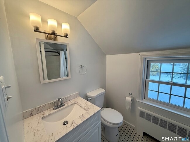 Building Photo - 16 Killian Ave