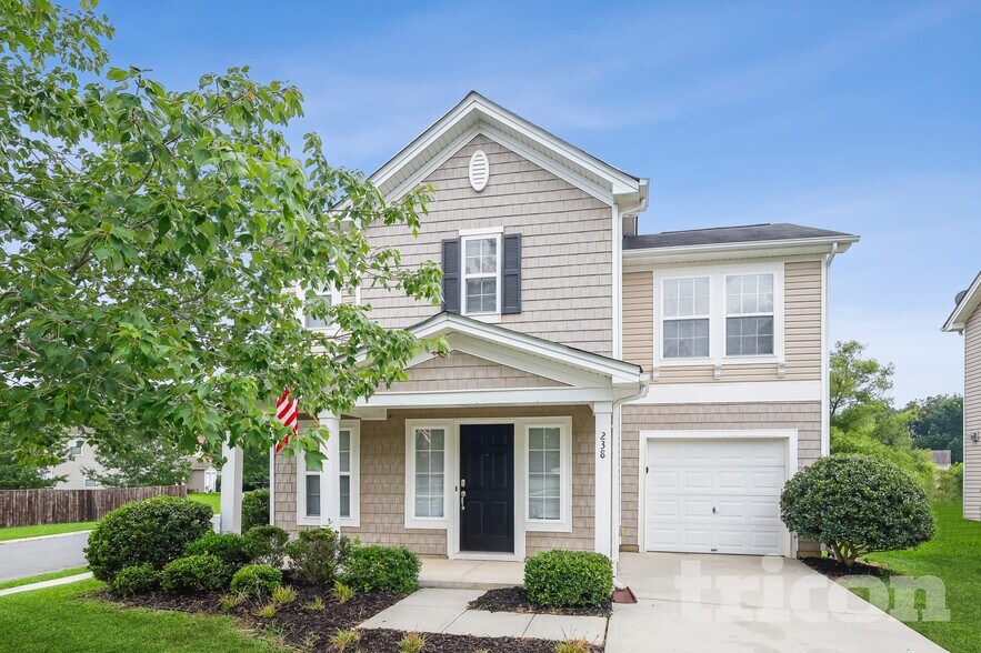 Primary Photo - 238 Waterlemon Way