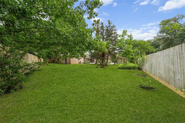 Building Photo - 13127 Waldemere Dr