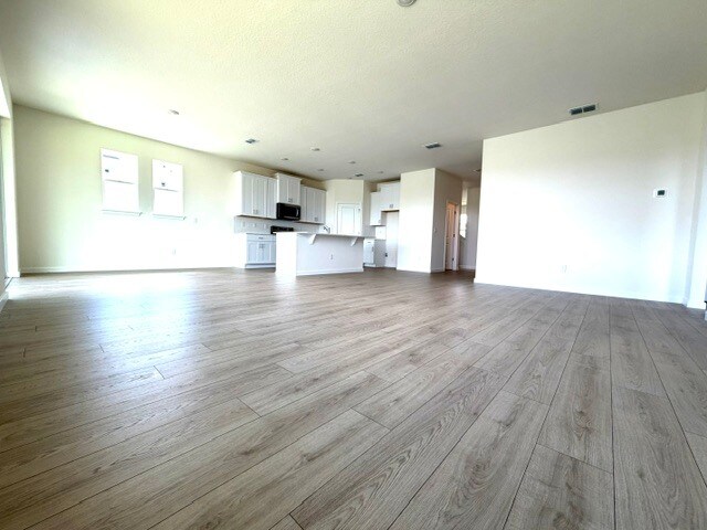 Building Photo - 322 Bracer Way